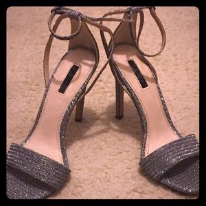 Women’s high heels size 6.5
